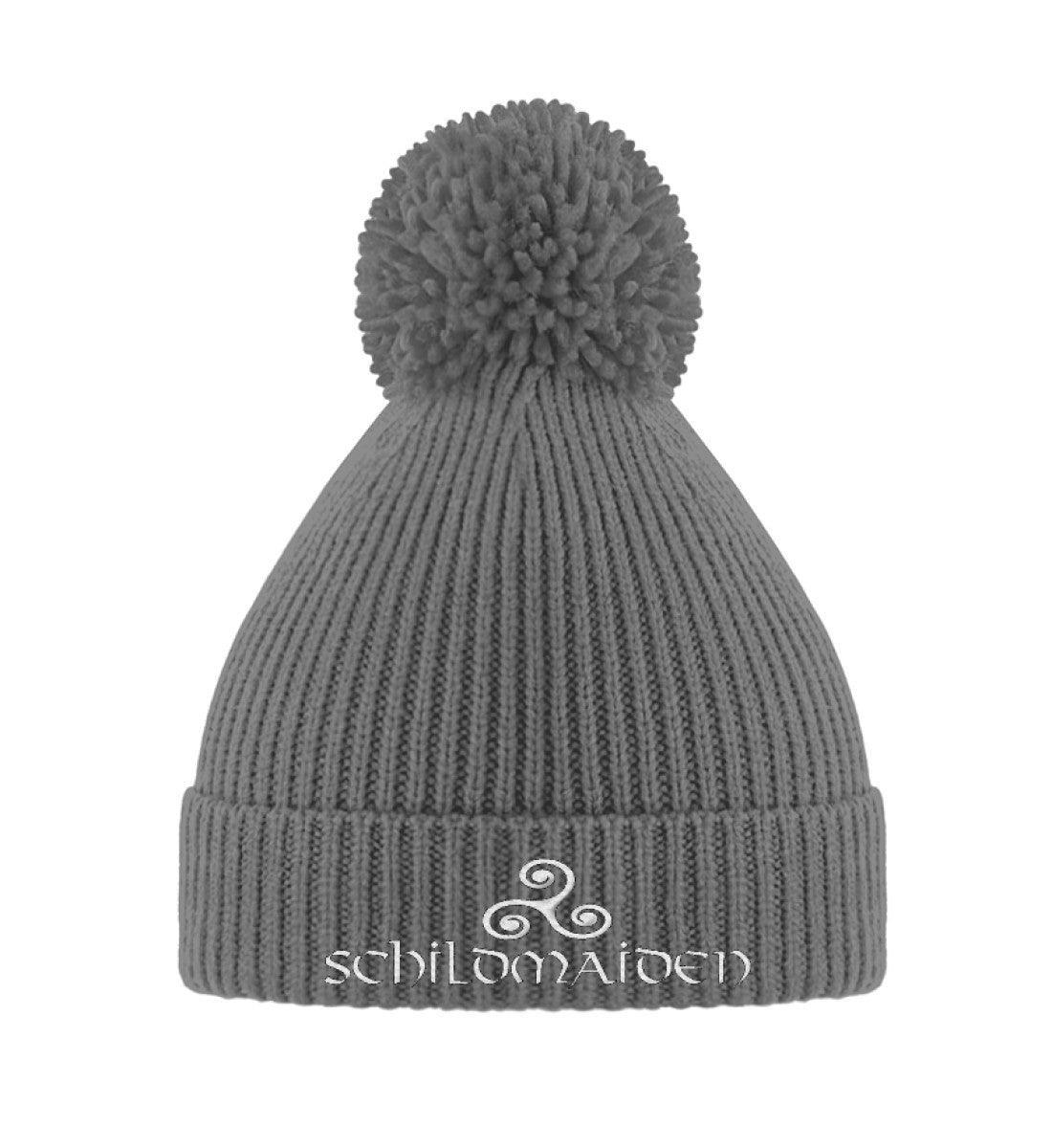 Schildmaiden Bommelmütze "Triskele" – Warme Tradition trifft modernen Stil - Nordic Viking Wear