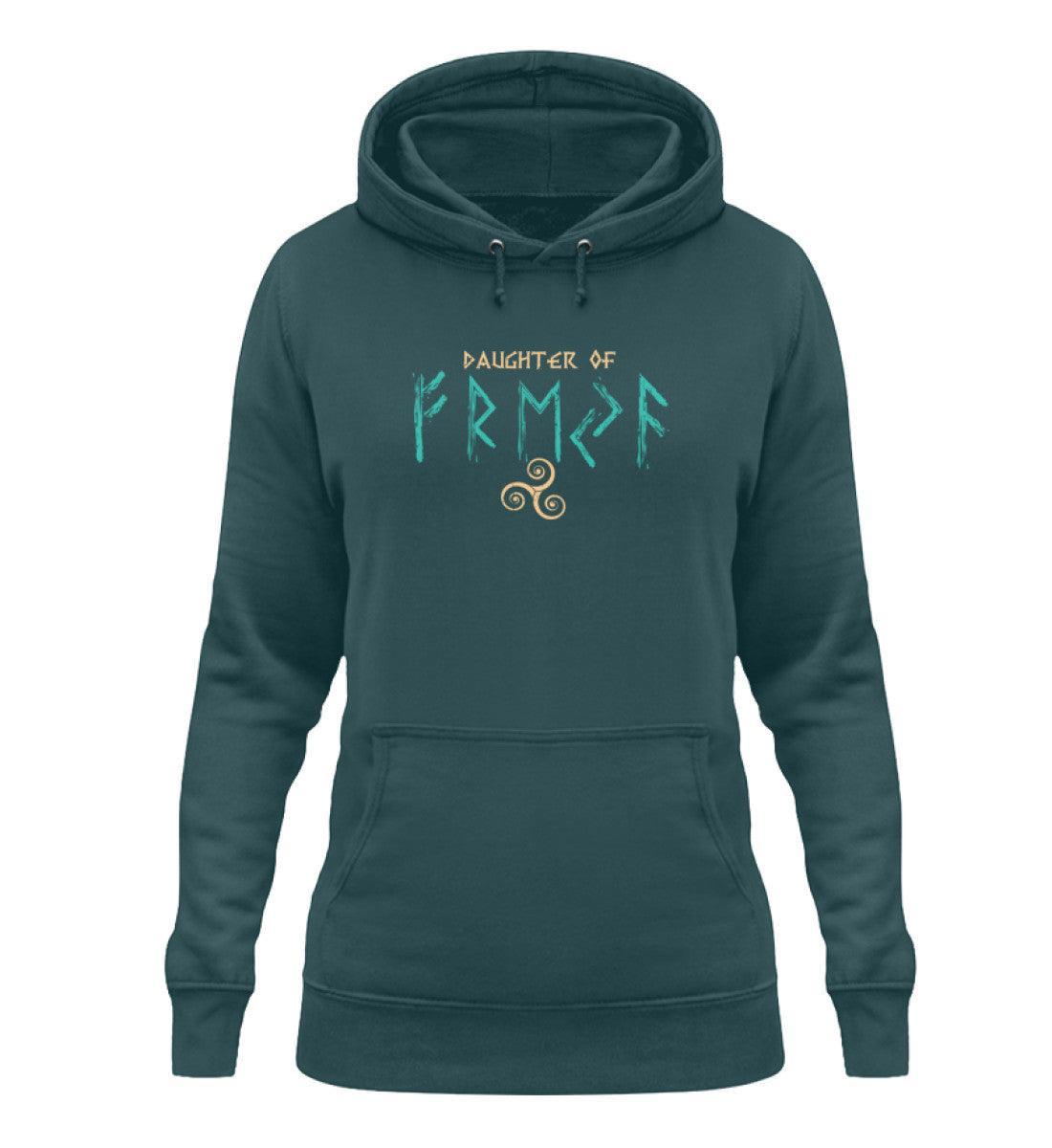 Shieldmaiden Hoodie mit Triskele und Runen – "Daughter of Freyja" Design - Nordic Viking Wear