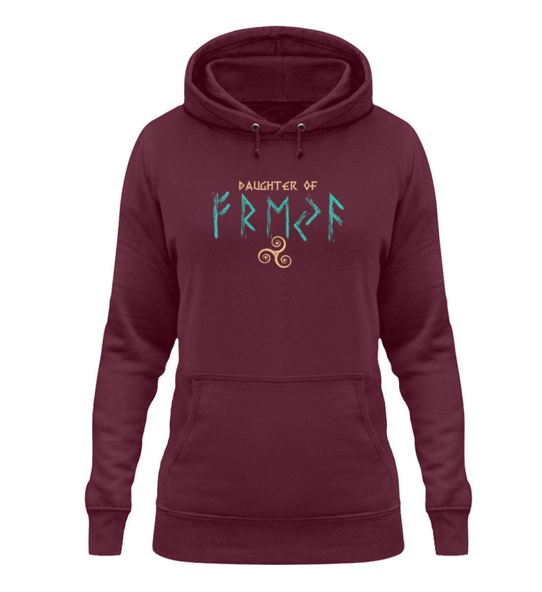 Shieldmaiden Hoodie mit Triskele und Runen – "Daughter of Freyja" Design - Nordic Viking Wear