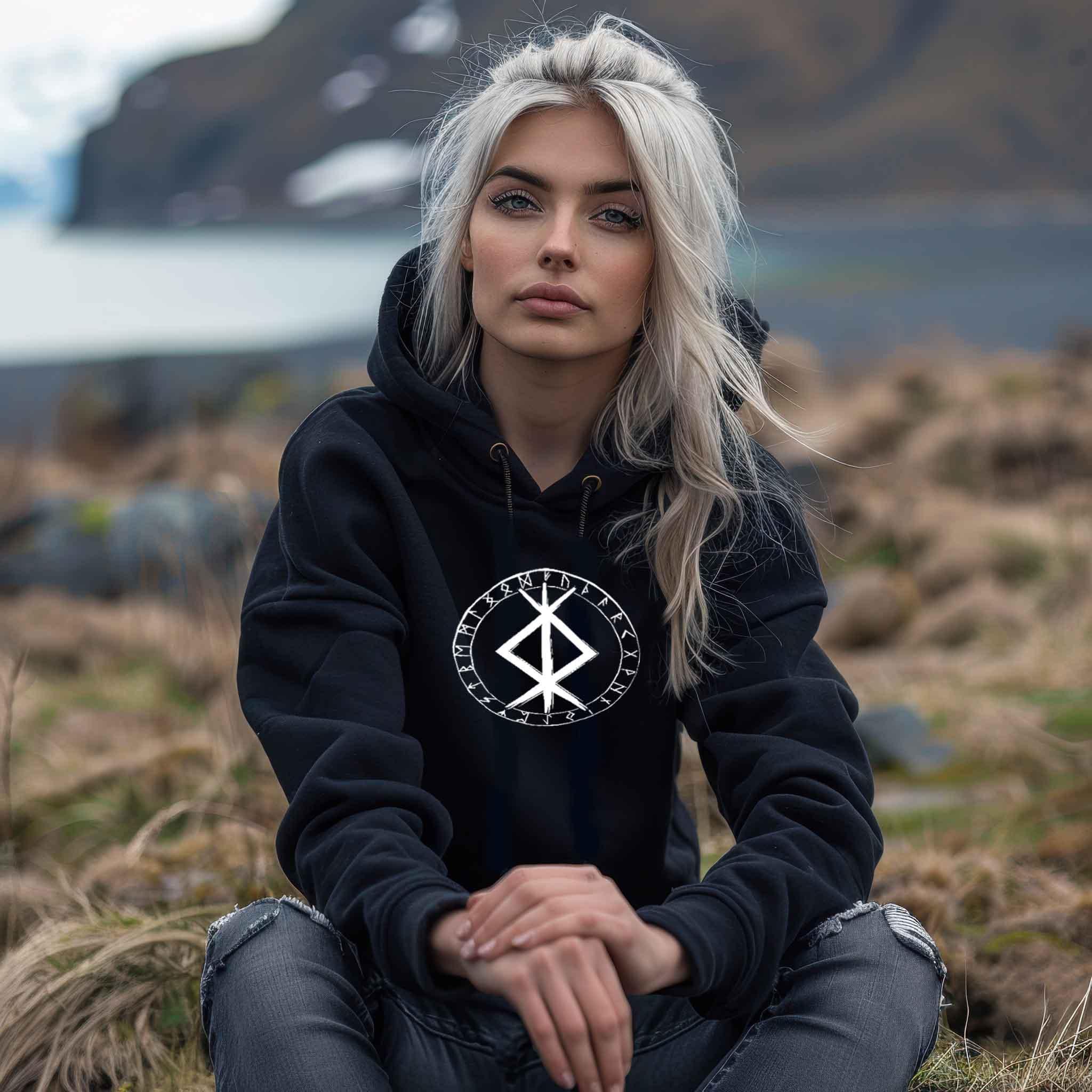 Schildmaiden Binde Runen Hoodie Protection - Nordic Viking Wear