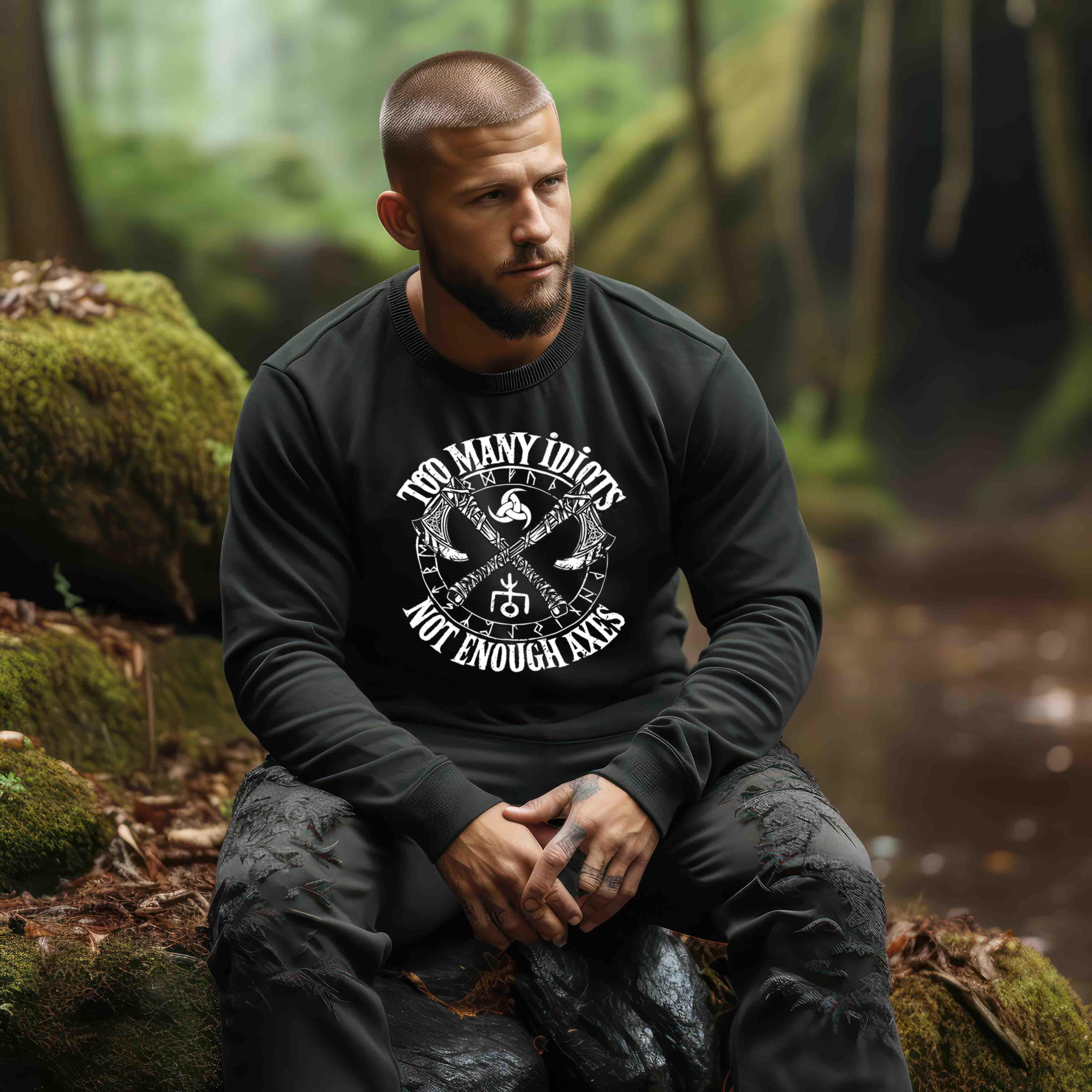 Wikinger Sweatshirt "Too Many Idiots, Not Enough Axes" - Humorvolles Krieger Pullover mit Äxten - Nordic Viking Wear