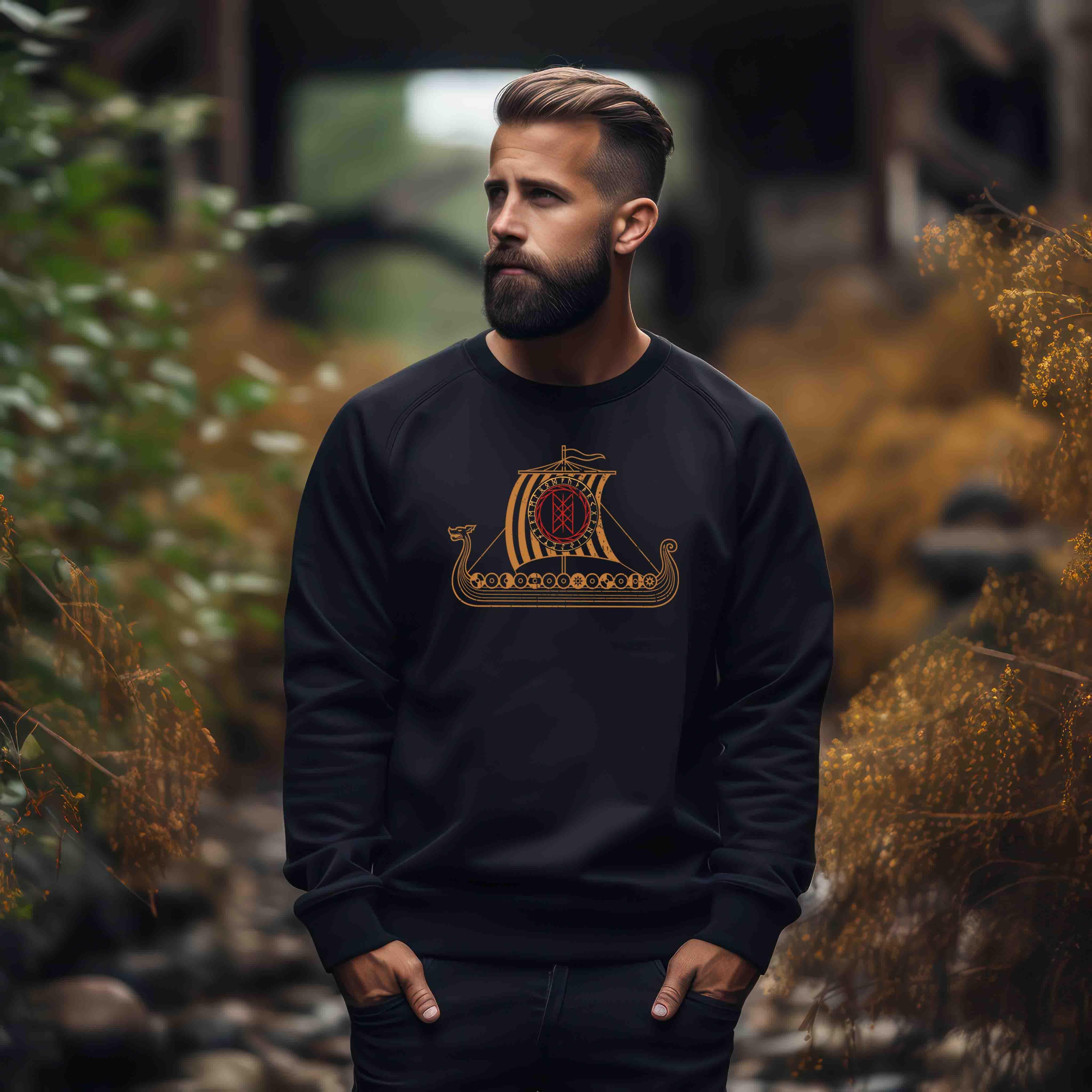 Wikinger Drachenschiff Sweatshirt mit Wyrd-Web Schild - Langschiff Segler Tee - Nordic Viking Wear