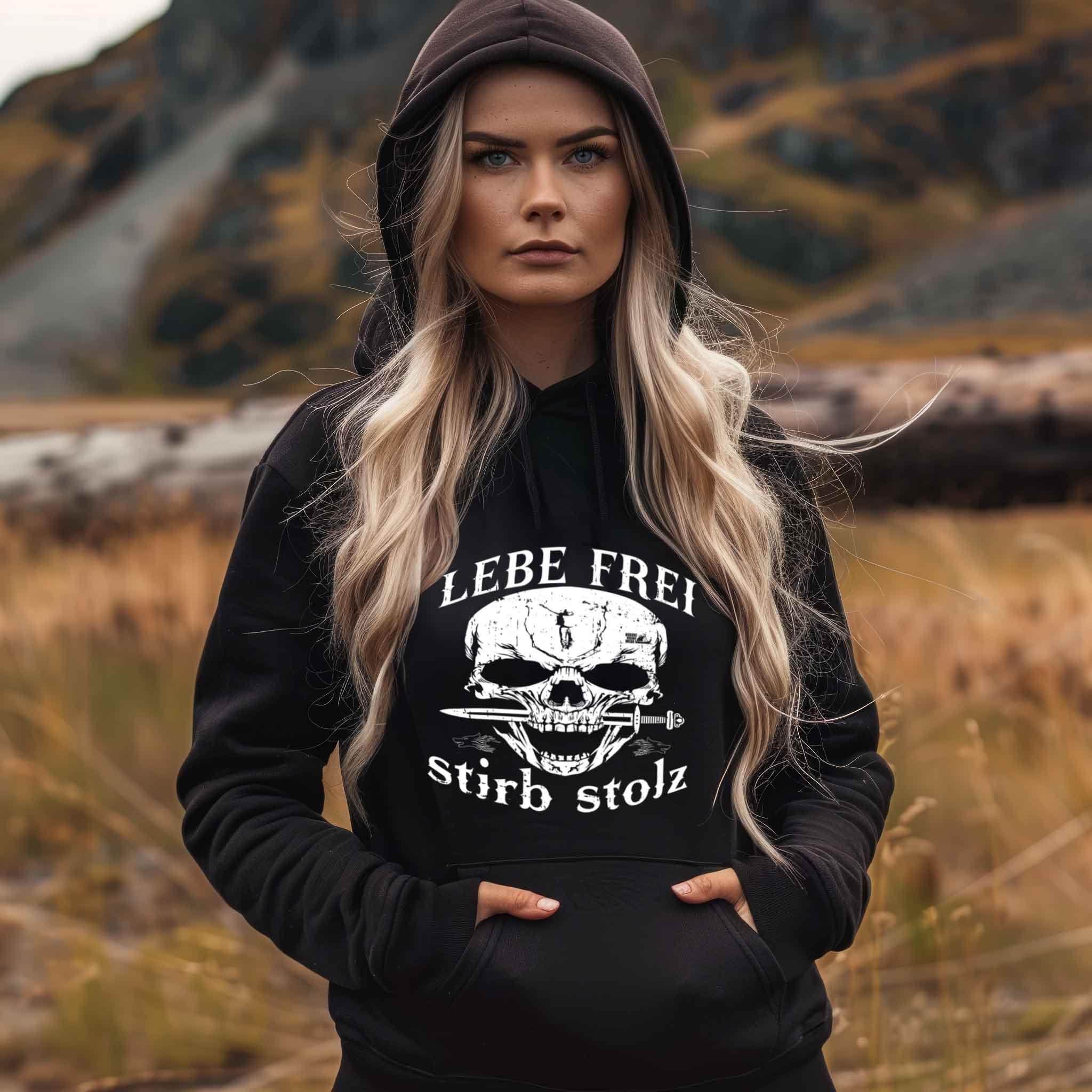 Lebe Frei, Stirb Stolz – Schildmaiden Hoodie mit Totenkopf und Schwert-Design