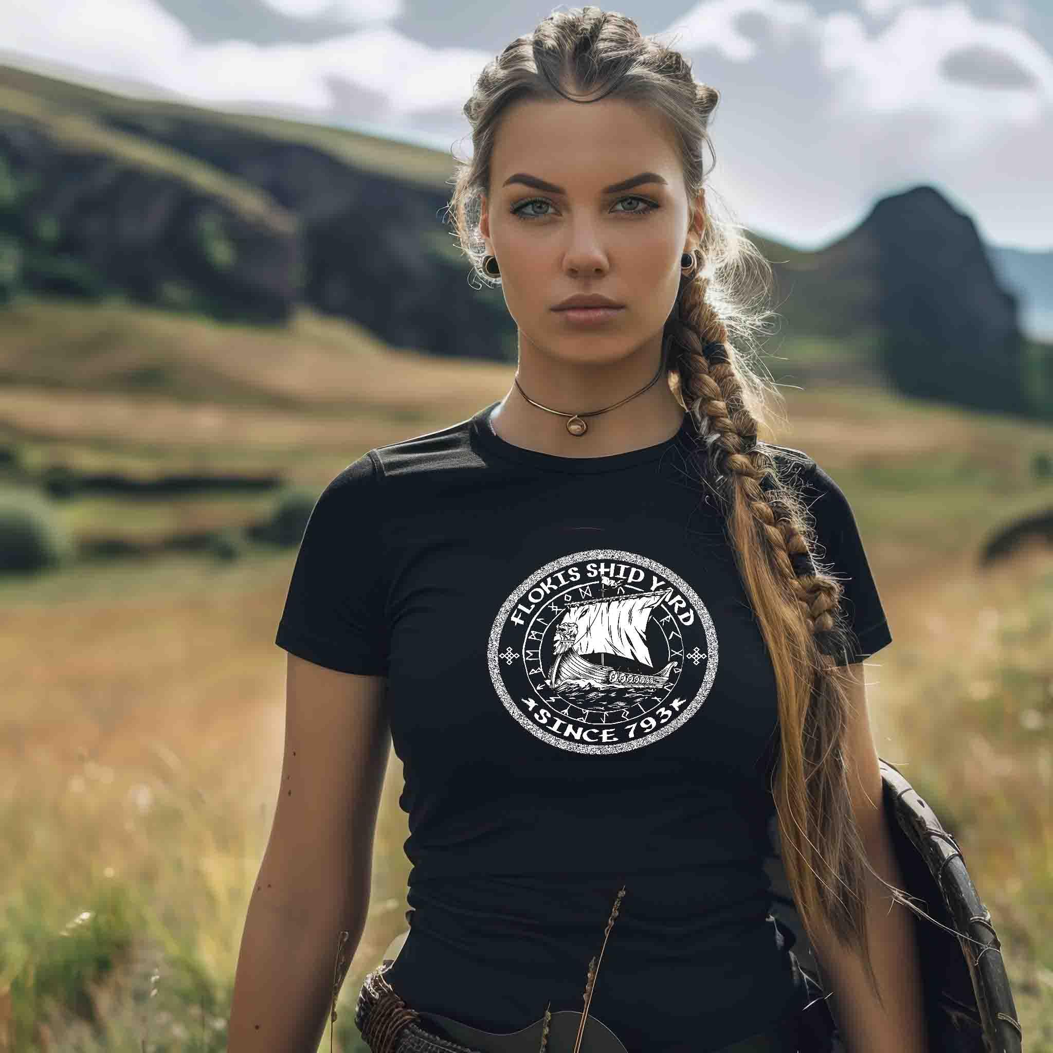 Schildmaiden Expresser Shirt – Floki’s Shipyard Since 793 – Wikinger Langschiff Design