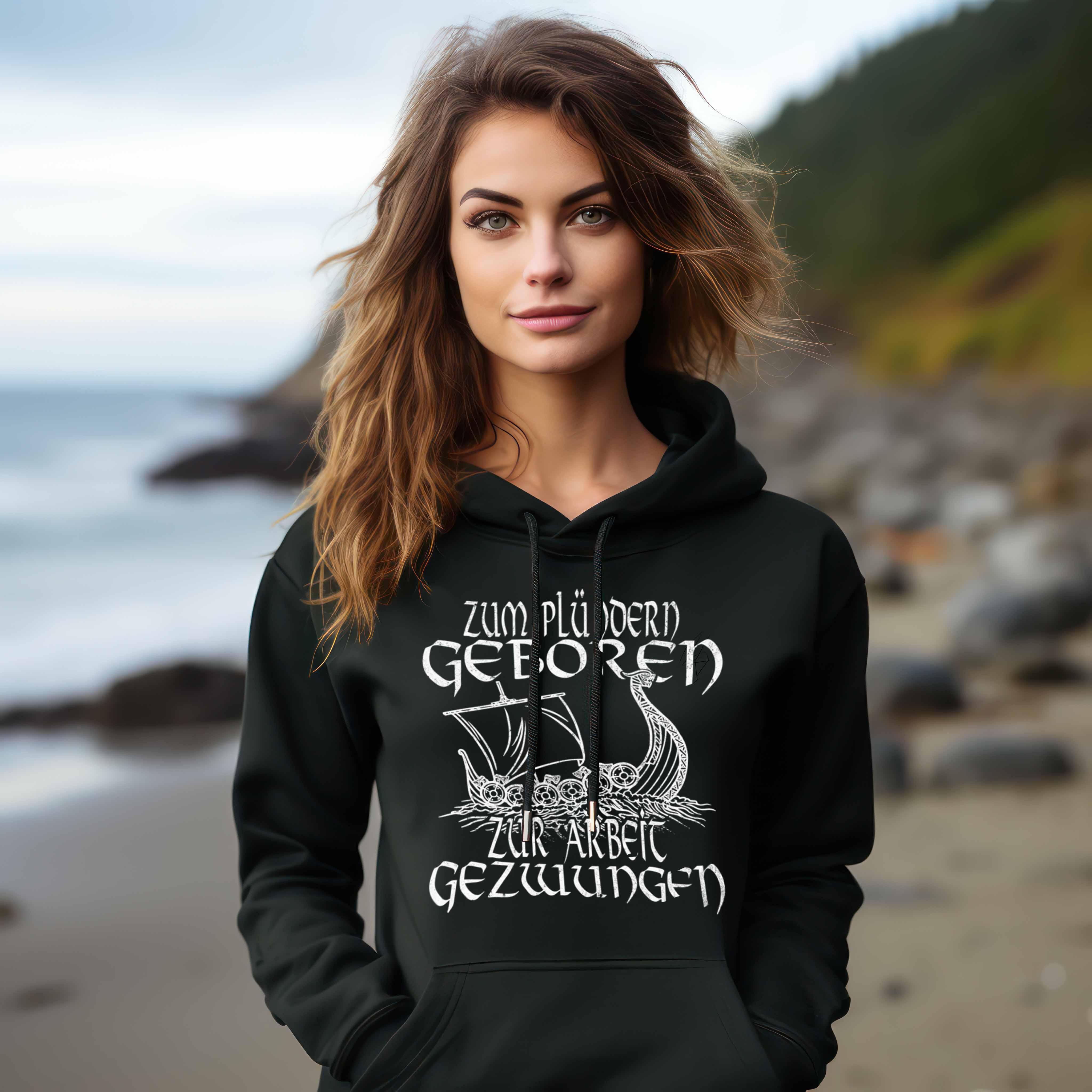 Damen Schildmaiden Hoodie Zum Plündern Geboren, Zur Arbeit Gezwungen - Nordic Viking Wear