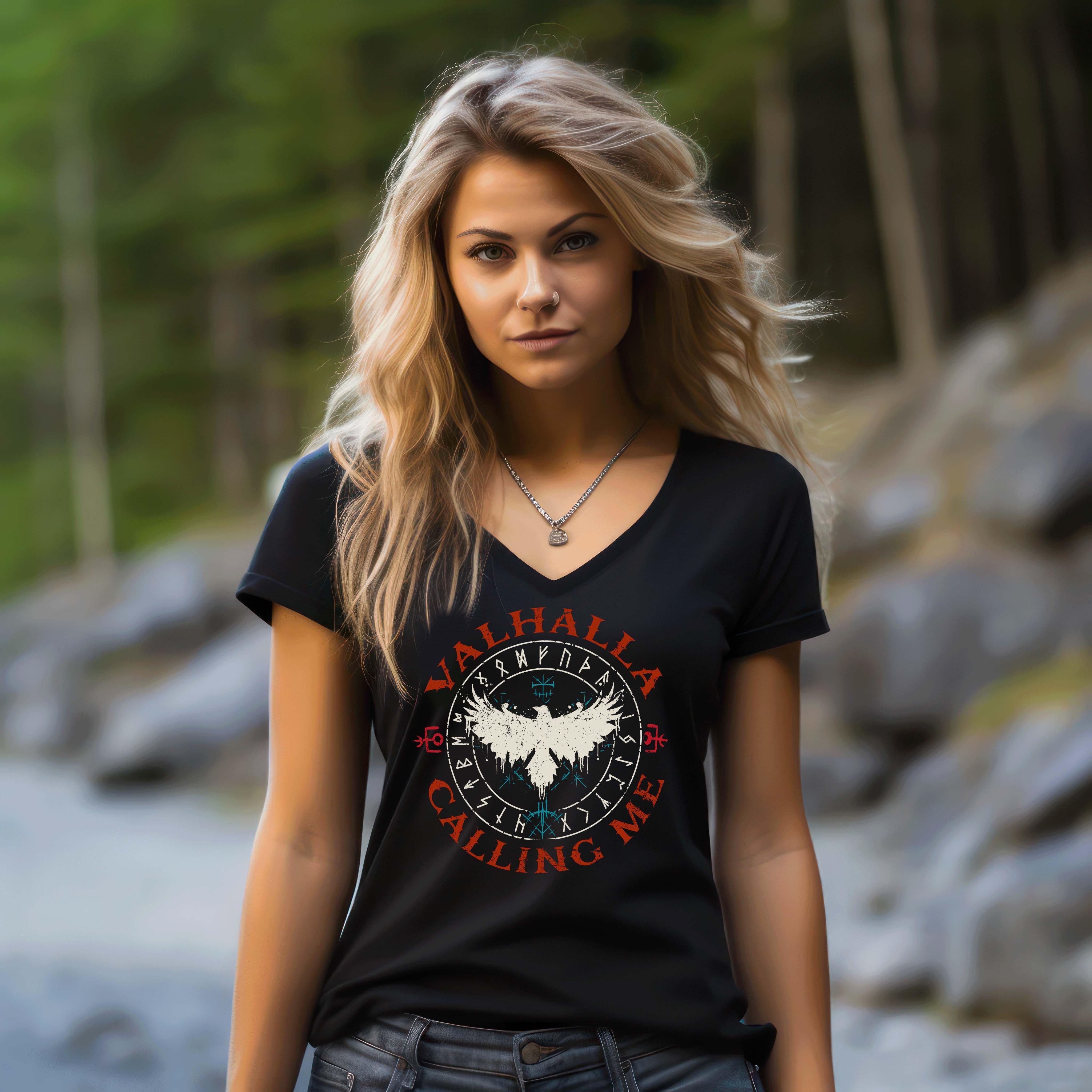 Schildmaiden V-Neck "Valhalla Calling Me" - Mit Runenkreis und Raben Design