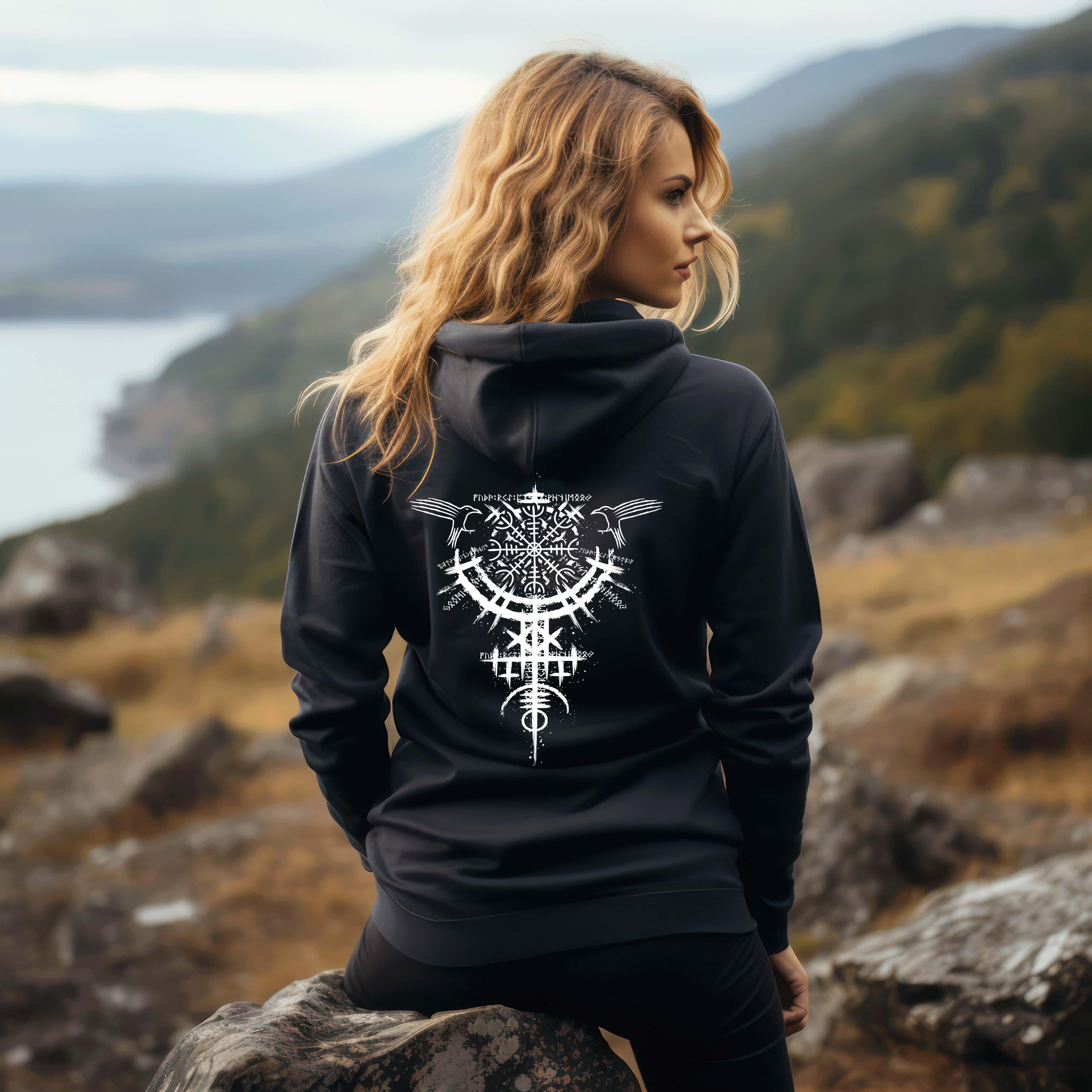 Schildmaiden Hoodie mit Helm Of Awe Nordischen Runen – Wikinger Kriegerin - Nordic Viking Wear