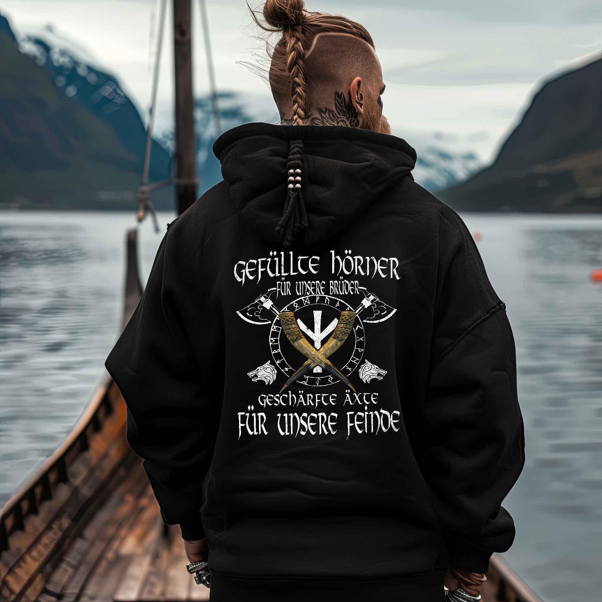 Wikinger Brüderlichkeit Heavy Vintage-Hoodie – "Gefüllte Hörner und Geschärfte Äxte" - Nordic Viking Wear