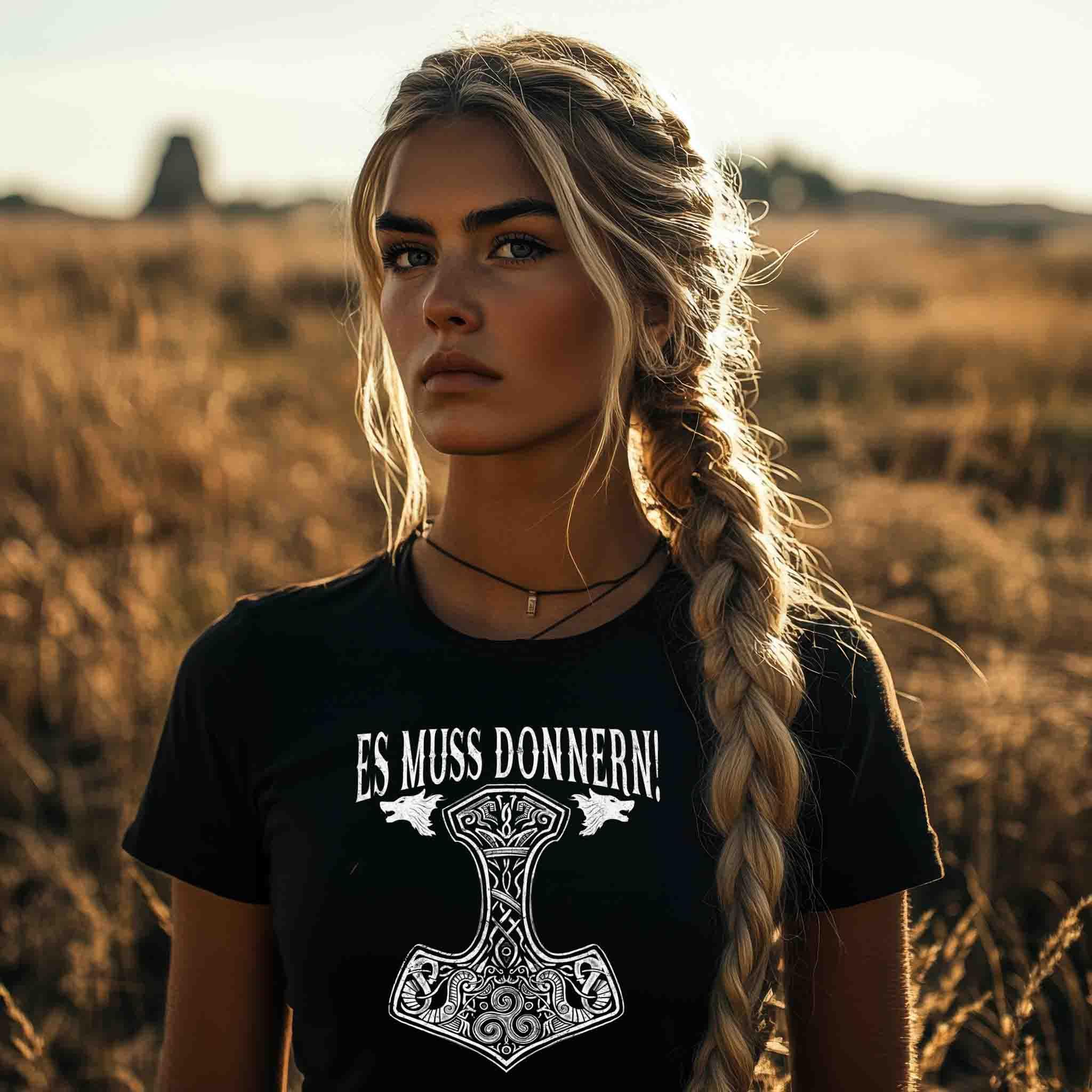 Schildmaiden Premiumshirt "Es muss donnern!" – Thor's Hammer Mjölnir Design - Nordic Viking Wear