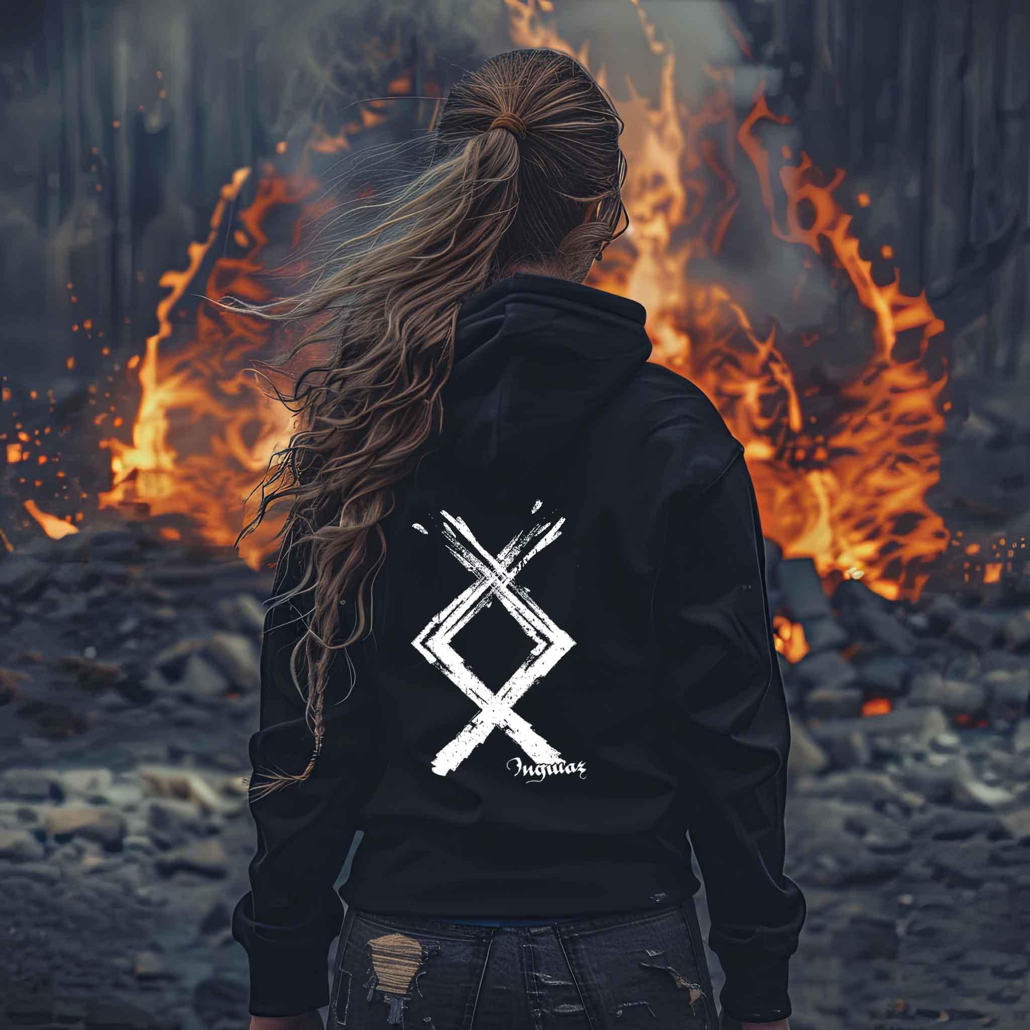 Schildmaiden Ingwaz Runen Hoodie - Nordische Mythologie Kraftsymbol - Nordic Viking Wear