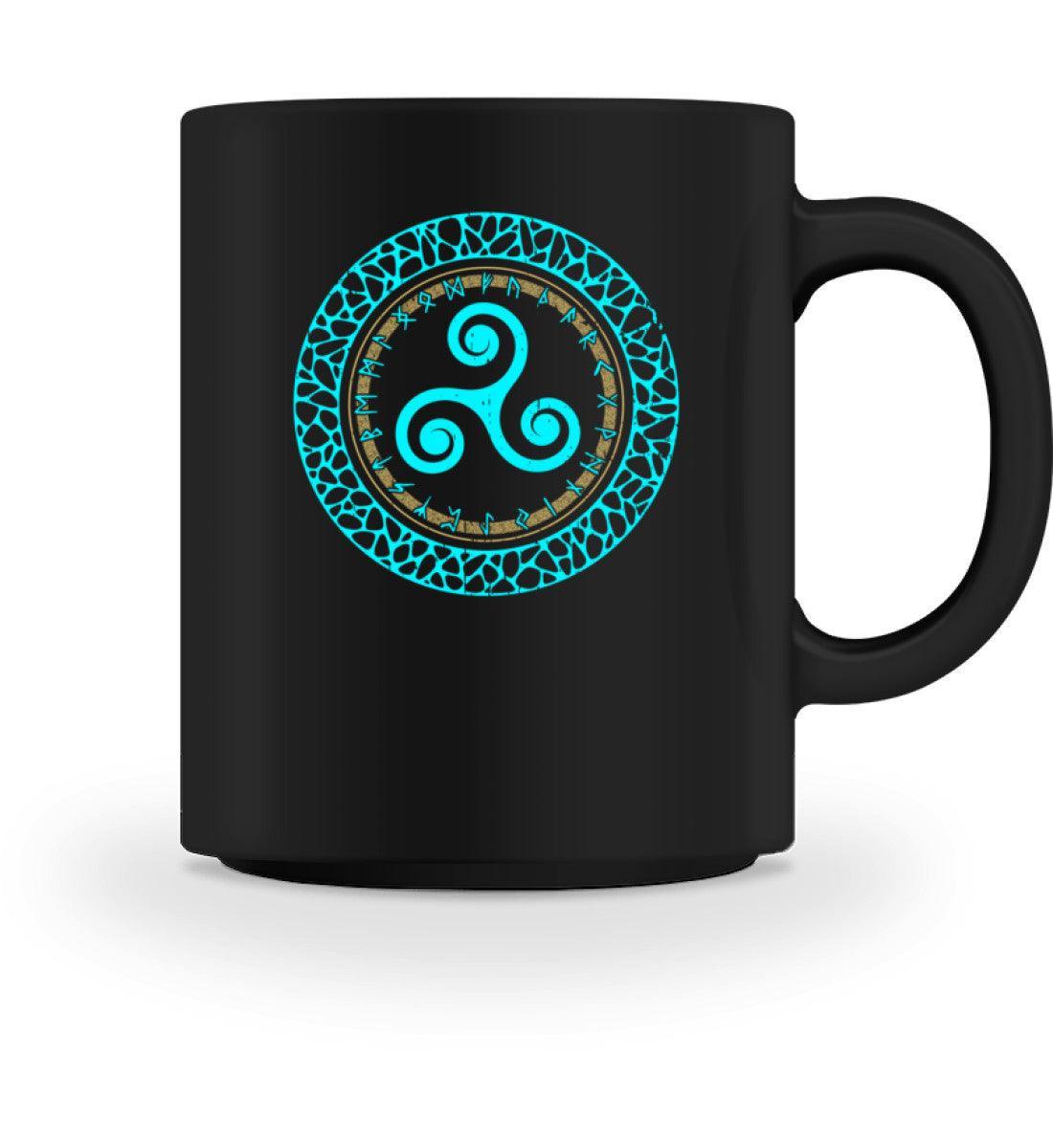Schildmaiden Keramiktasse | Triskele & Runenkreis Design - Nordic Viking Wear