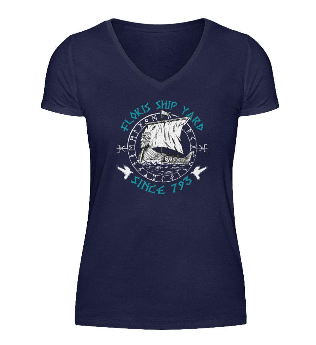 Schildmaiden V-Neck "Flokis Ship Yard" - Einzigartiges Wikingerschiff-Design mit Runenkreis & Raben - Nordic Viking Wear