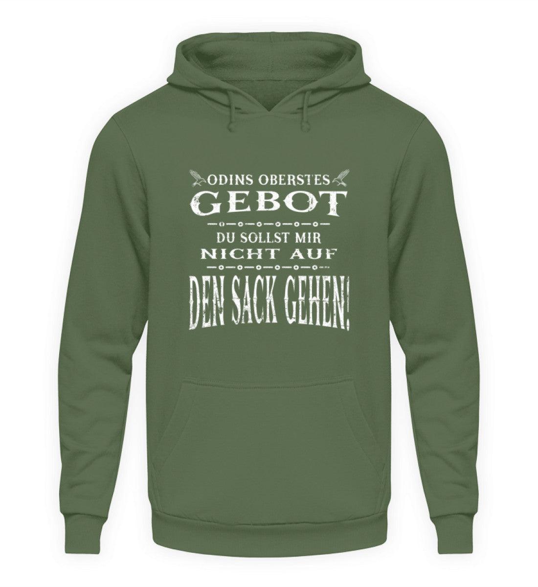 Grüner Hoodie mit dem Spruch "Odins Oberstes Gebot: Du Sollst Mir Nicht Auf Den Sack Gehen!" für Wikinger-Enthusiasten.