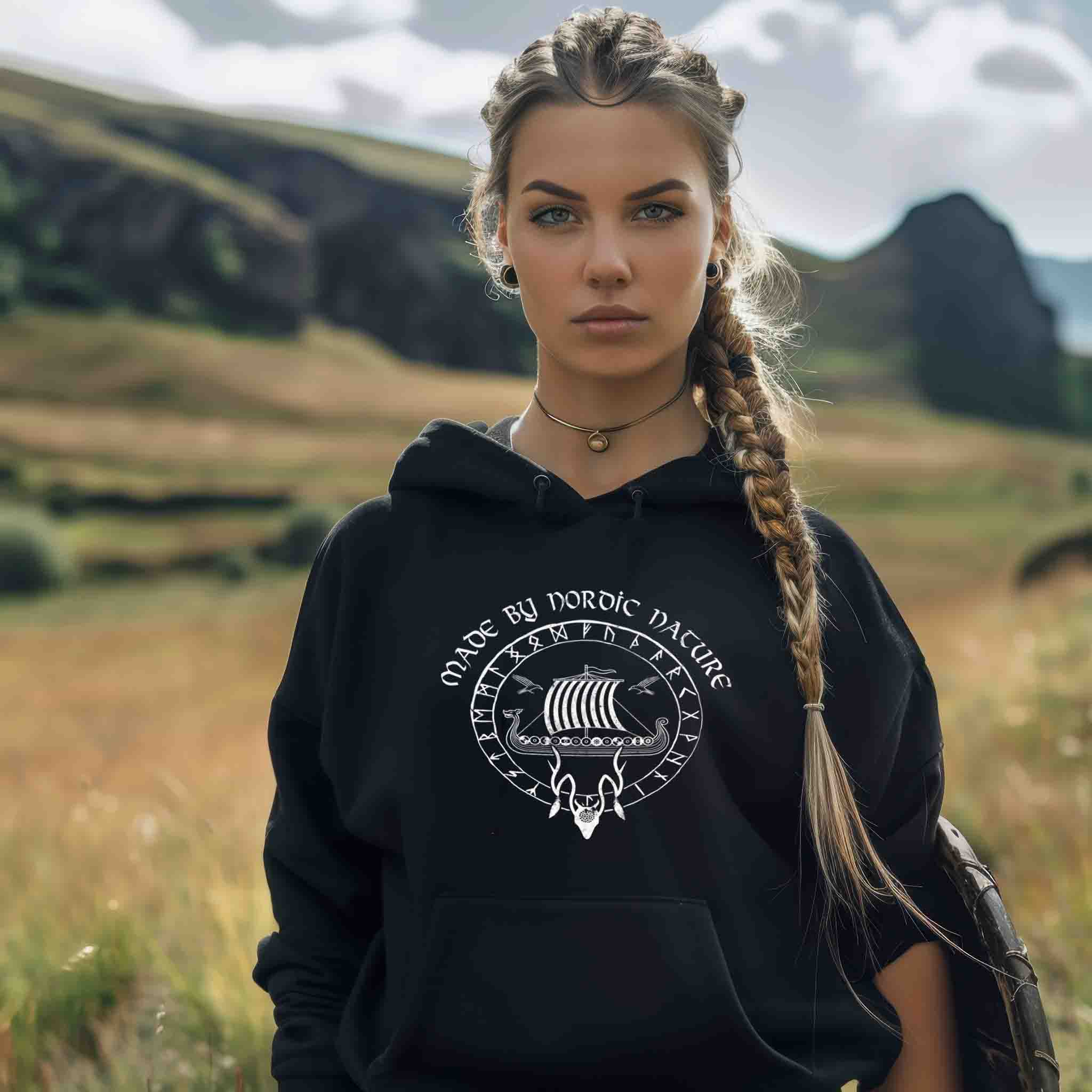 Schildmaiden Hoodie Made By Nordic Nature  - Damen Hoodie
