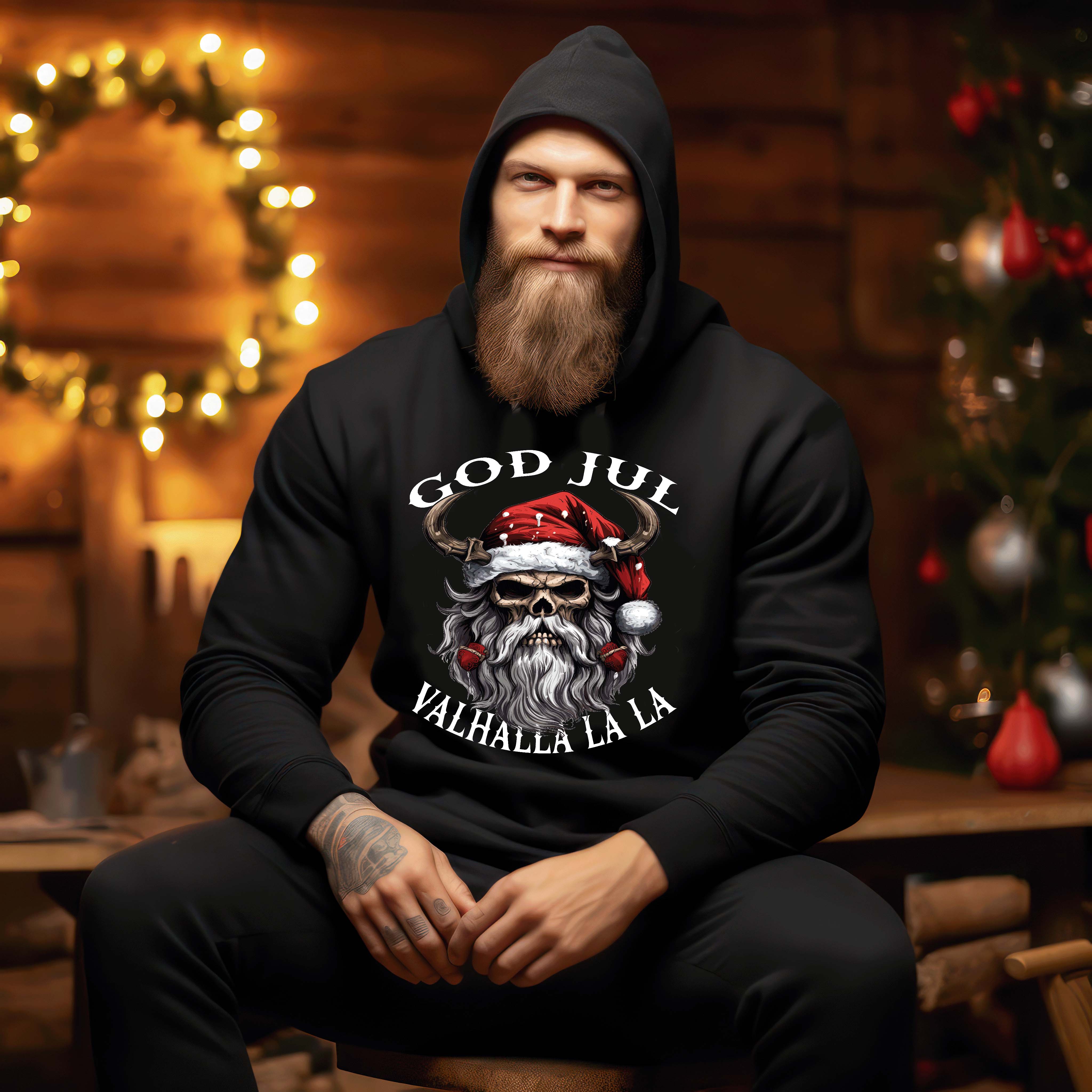 Lustiger Wikinger Weihnachts-Hoodie "God Jul Valhalla La La" – Wikingerschädel mit festlicher Weihnachtsmütze