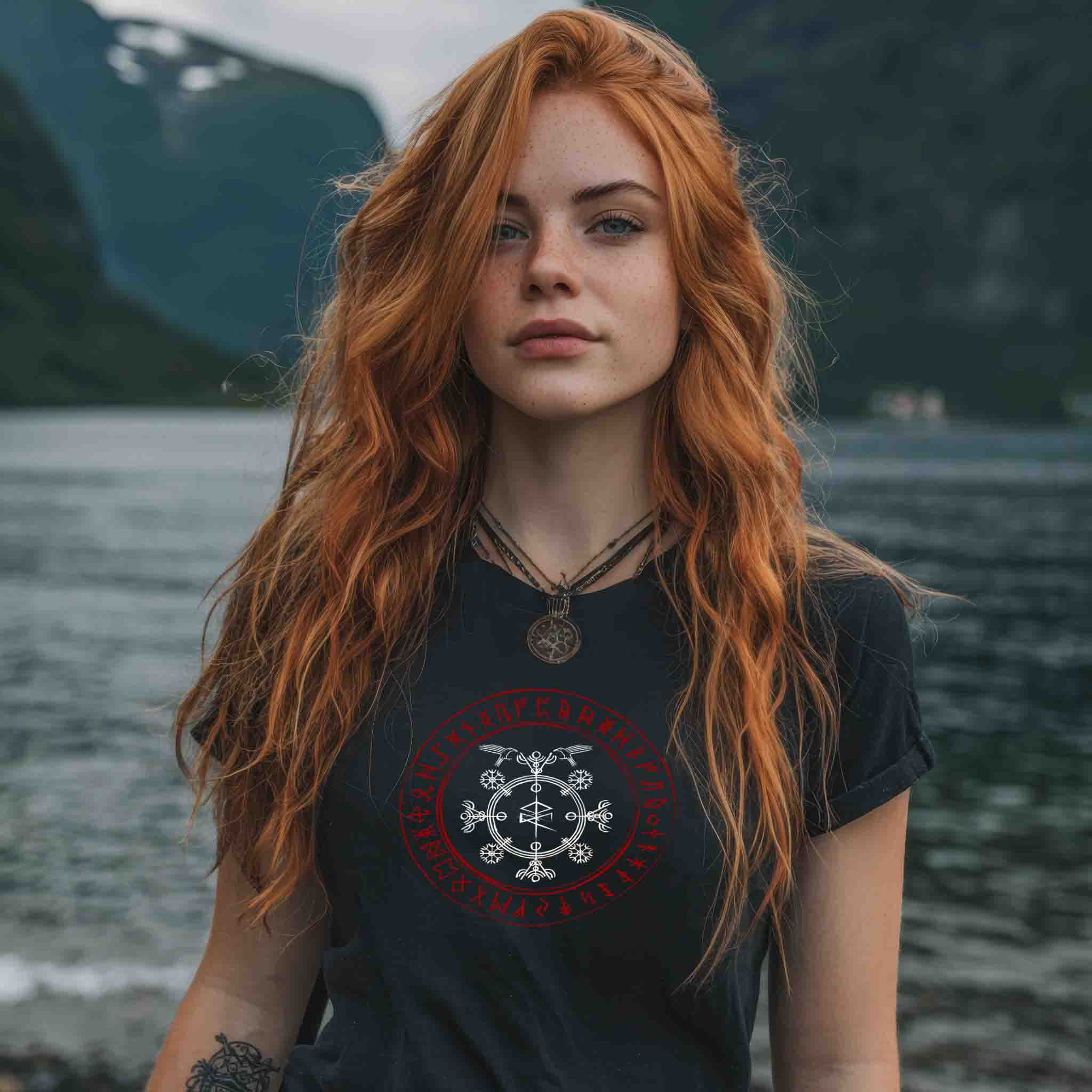 Schildmaiden Premiumshirt – Odins Zeichen der Stärke