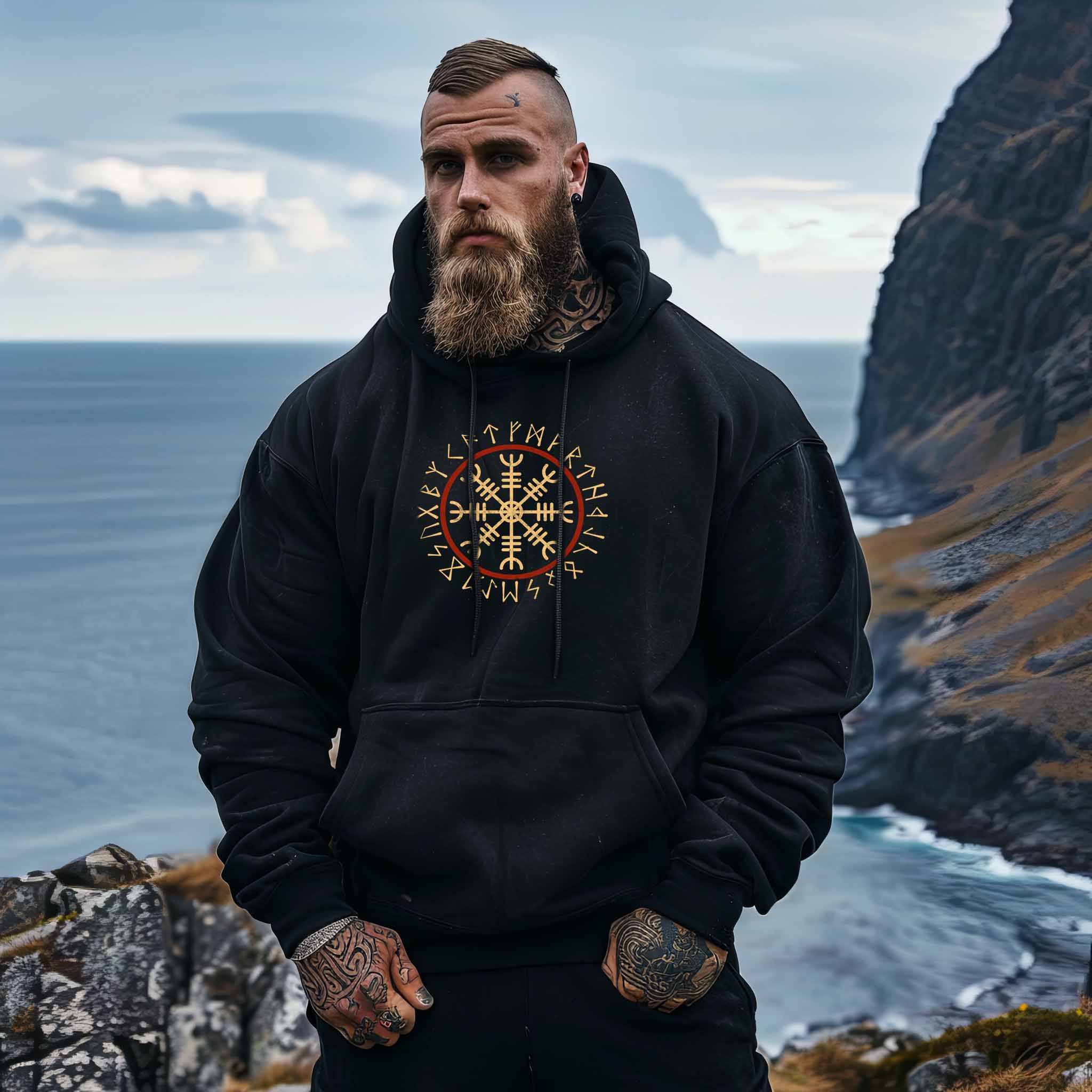 Wikinger Schildmaiden Oversized Hoodie mit Helm of Awe Symbol