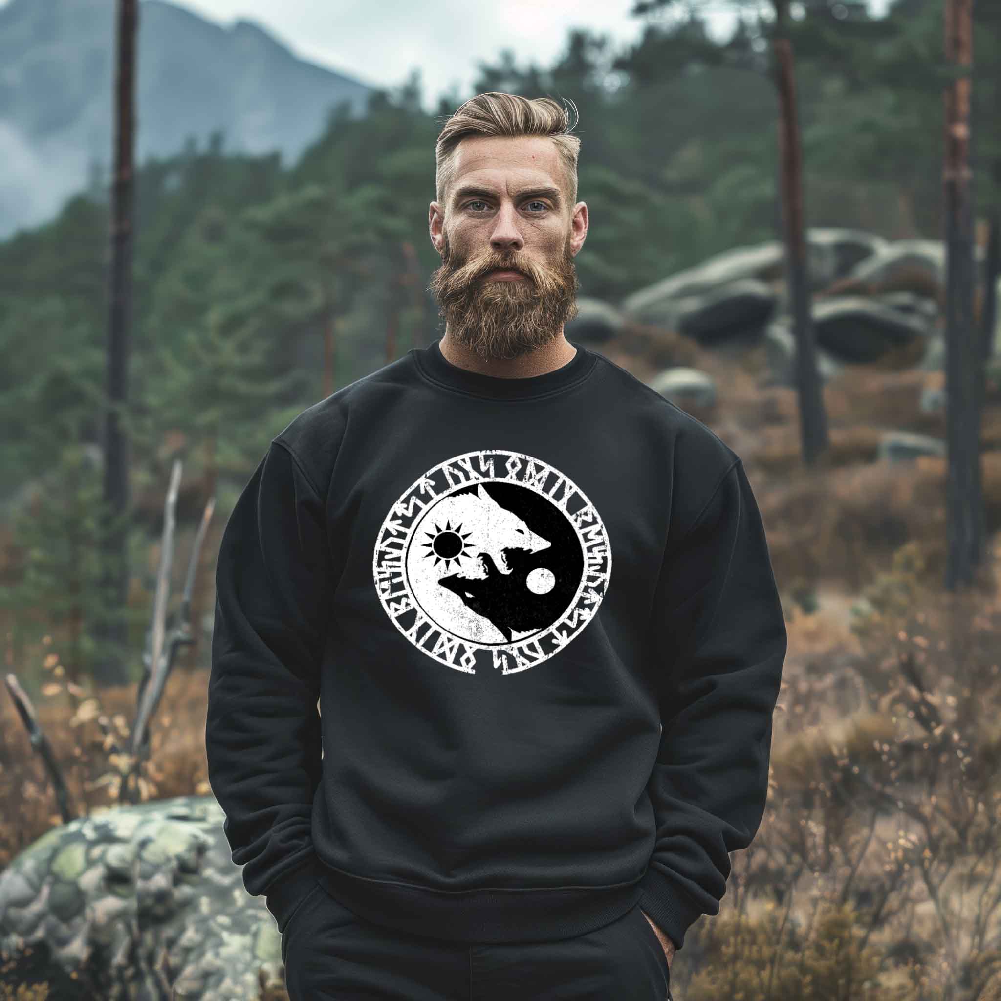 Wikinger Sweatshirt - Geri und Freki, Odins Wölfe mit Runenkreis