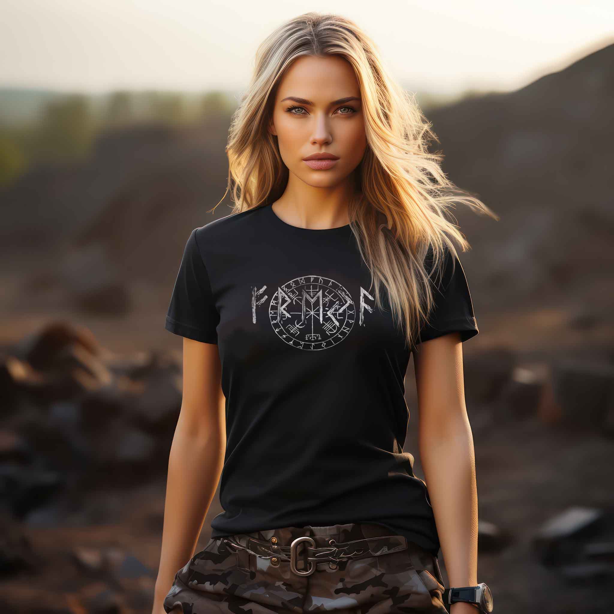 Extended Shirt „Freyja Runenkreis“ – Mystisches Wikinger Design