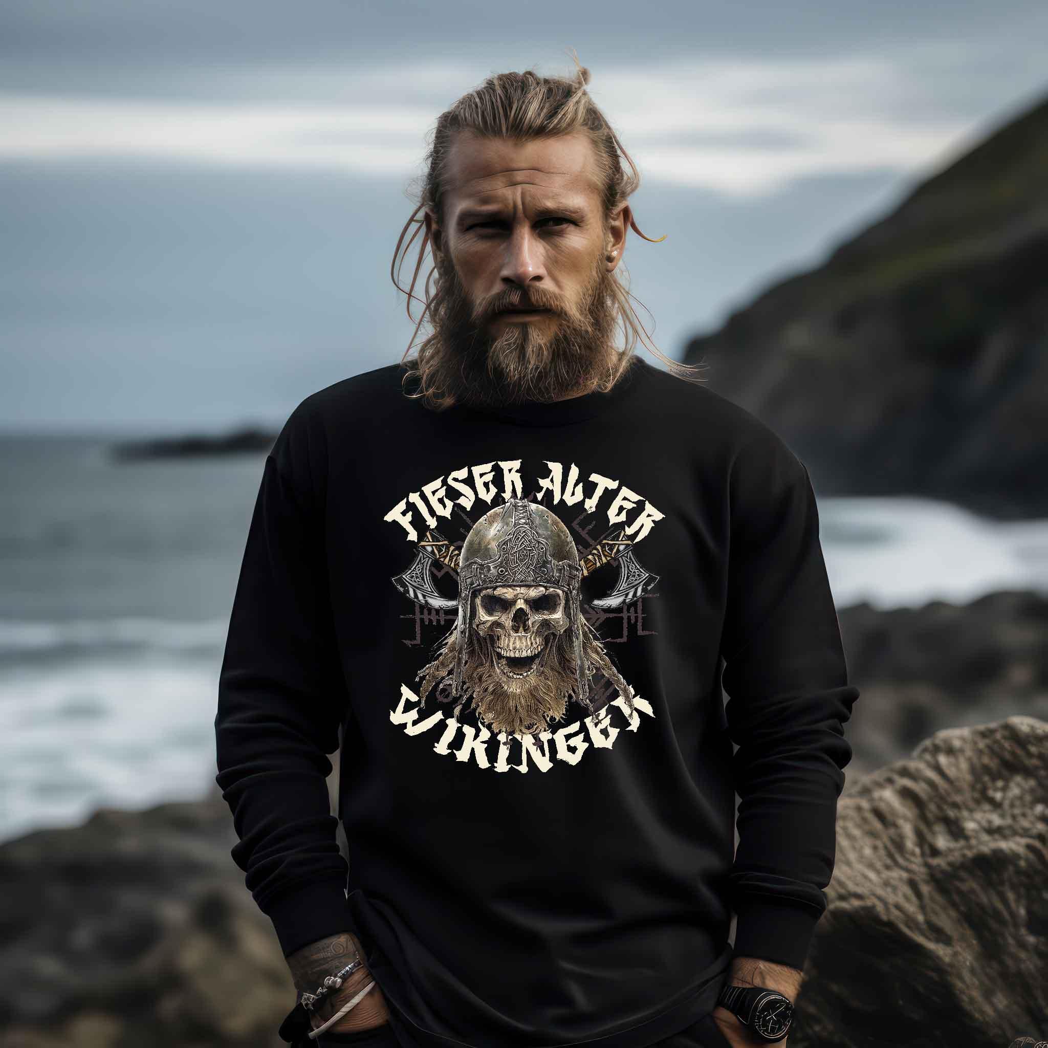 Fieser Alter Wikinger - Lustiges Wikinger-Sweatshirt mit Helm und Äxten - Nordic Viking Wear