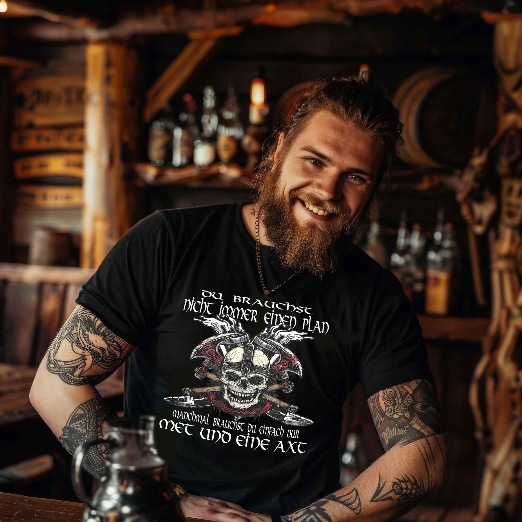 Lustiges Wikinger T-Shirt 'Met und Axt' – Für die Tage ohne Plan - Nordic Viking Wear