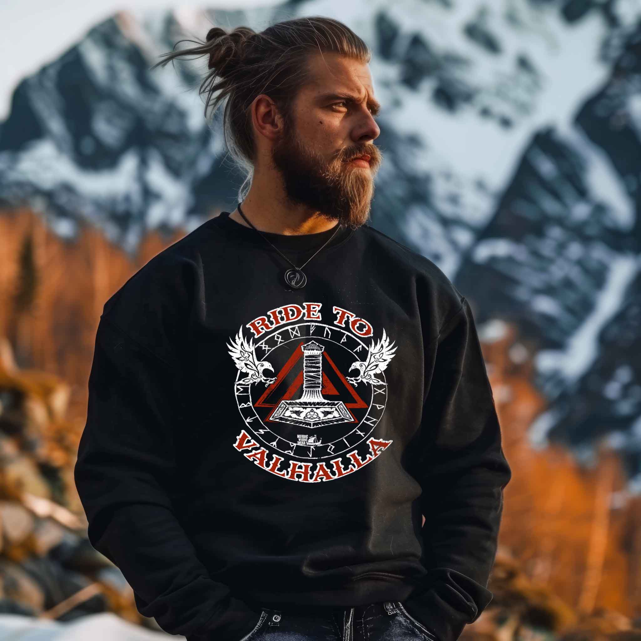 Ride to Valhalla Sweatshirt – Wikinger Design mit Thors Hammer und Runen - Nordic Viking Wear