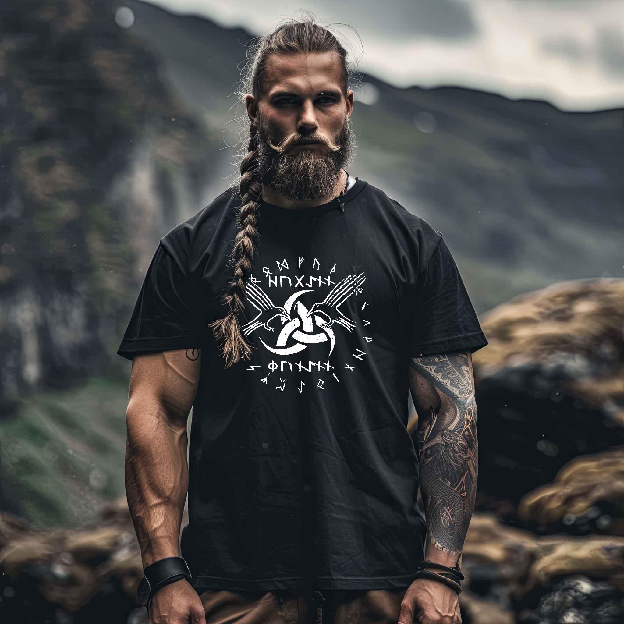 Nordic Ravens Oversized Shirt – Wikinger Runen und Raben Design - Nordic Viking Wear